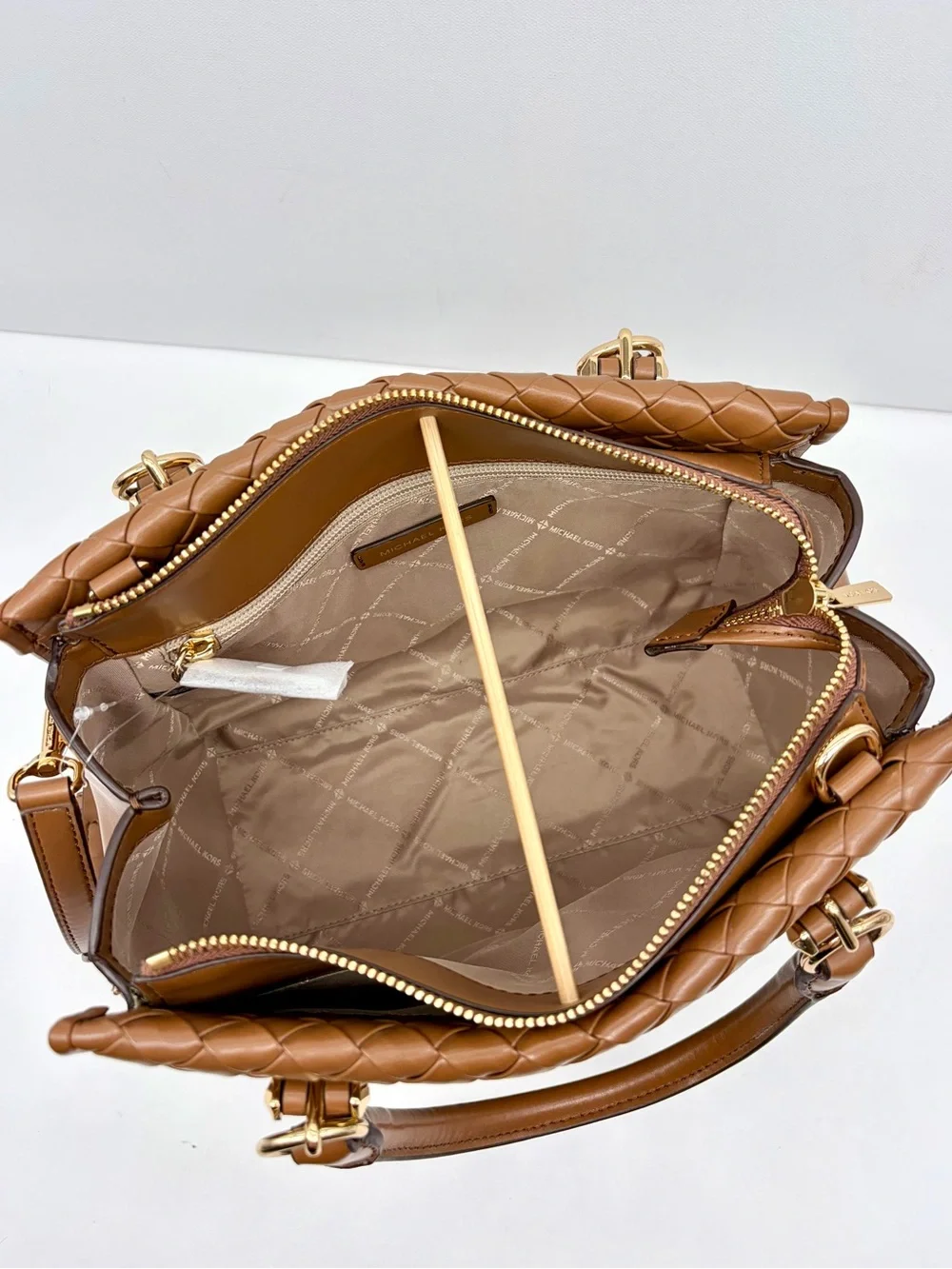 MICHAEL KORS  Marilyn Medium Woven Satchel Crossbody Bag Luggage
